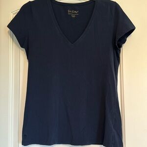Lilly Pulitzer Navy Blue V neck t shirt